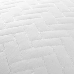 Cheap ❤️ Brand new ❤️ Herring White Microfiber King Performance Quilted Coverlet Set by Becky Cameron 😉 🔥 -Becky Cameron Shop becky cameron bedding sets ieh qlt he k wh fa 1000