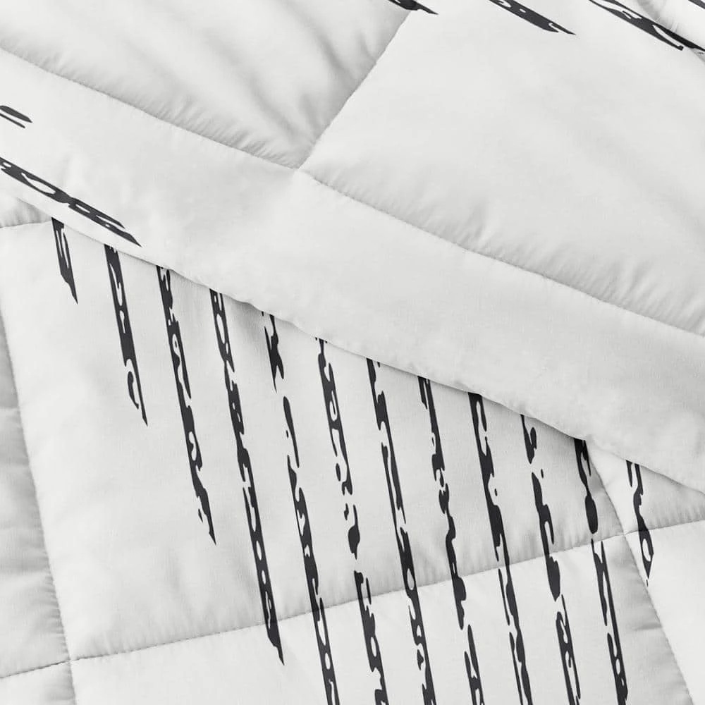 Hot Sale ๐ฅฐ Hot Sale ๐ 3-Piece Gray Diamond Stripe Pattern Microfiber Full / Queen Down-Alternative Comforter Set by Becky Cameron โค๏ธ โค๏ธ 3 Hot Sale ๐ฅฐ Hot Sale ๐ 3-Piece Gray Diamond Stripe Pattern Microfiber Full / Queen Down-Alternative Comforter Set by Becky Cameron โค๏ธ โค๏ธ - Image 3