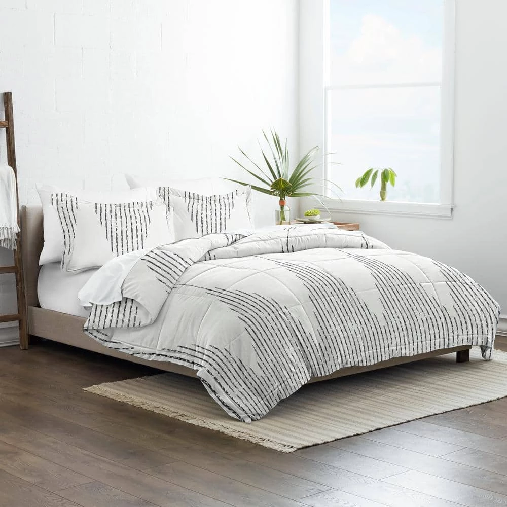 Hot Sale ๐ฅฐ Hot Sale ๐ 3-Piece Gray Diamond Stripe Pattern Microfiber Full / Queen Down-Alternative Comforter Set by Becky Cameron โค๏ธ โค๏ธ 2 Hot Sale ๐ฅฐ Hot Sale ๐ 3-Piece Gray Diamond Stripe Pattern Microfiber Full / Queen Down-Alternative Comforter Set by Becky Cameron โค๏ธ โค๏ธ - Image 2