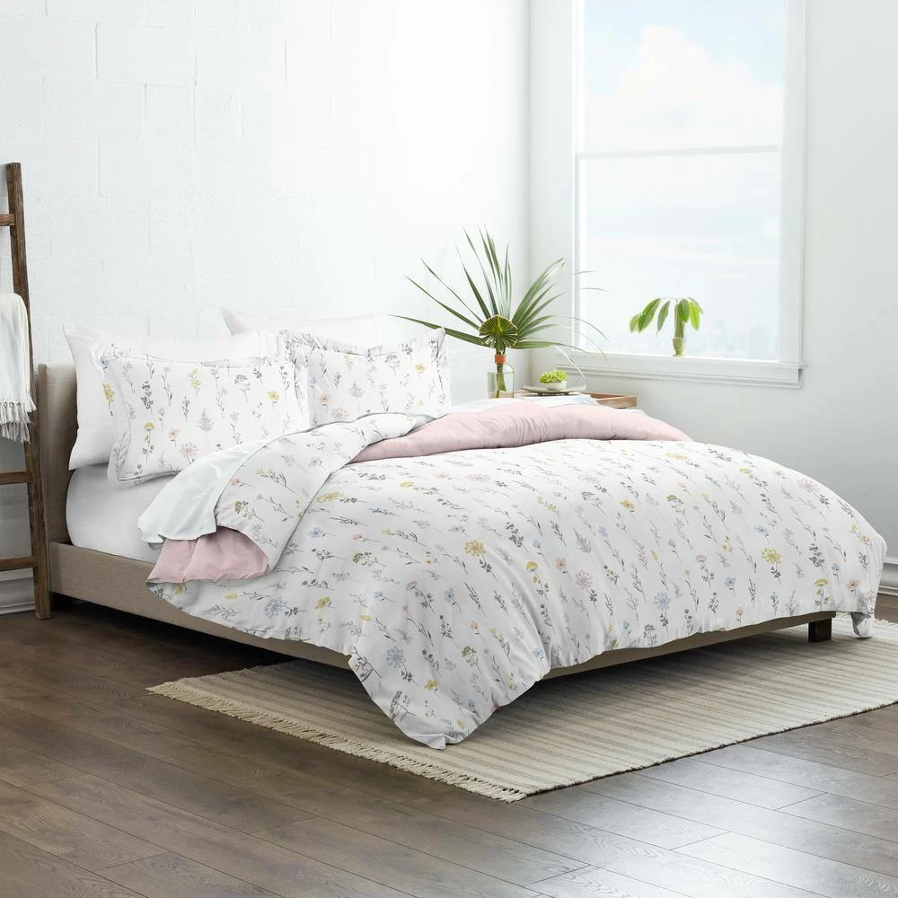 Outlet 💯 Budget 🎁 Premium Ultra Soft Pink Wild Flower Pattern Reversible Full/Queen Microfiber 3-Piece Duvet Cover Set by Becky Cameron 😀 ✔️ 3 Outlet 💯 Budget 🎁 Premium Ultra Soft Pink Wild Flower Pattern Reversible Full/Queen Microfiber 3-Piece Duvet Cover Set by Becky Cameron 😀 ✔️ - Image 3
