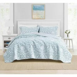 Brand new 🤩 Cheap 🔥 Mia 3-Piece Soft Blue Floral Cotton King Quilt Set by Laura Ashley 😍 ✔️