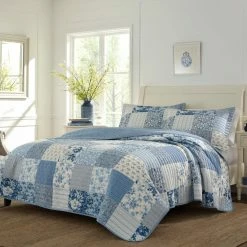 Deals ✔️ Budget 🤩 Paisley Patchwork 3-Piece Blue Floral Cotton King Quilt Set by Laura Ashley 🔔 🎉 -Becky Cameron Shop laura ashley bedding sets ushsa91126128 31 1000