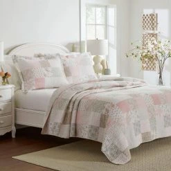 Outlet 🥰 Deals 😀 Celina Patchwork 3-Piece Pink Floral Cotton King Quilt Set by Laura Ashley ✨ 🎁 -Becky Cameron Shop laura ashley bedding sets ushsa91151359 76 1000